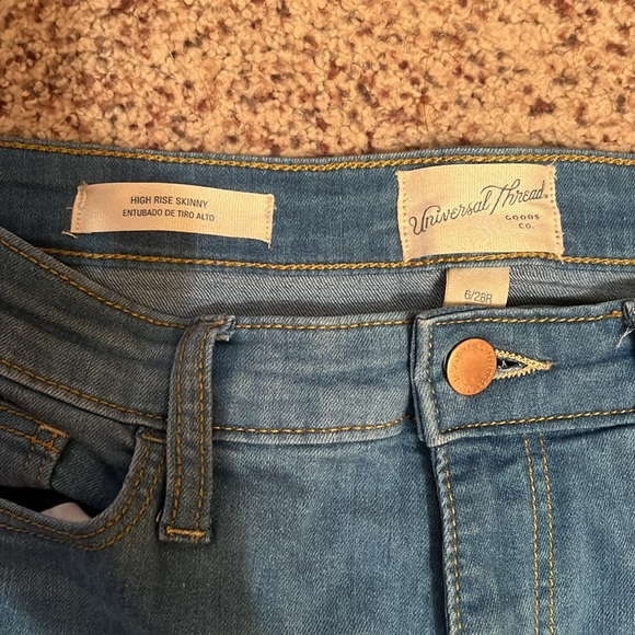 Universal Thread High Rise Jeans - Picture 4 of 4